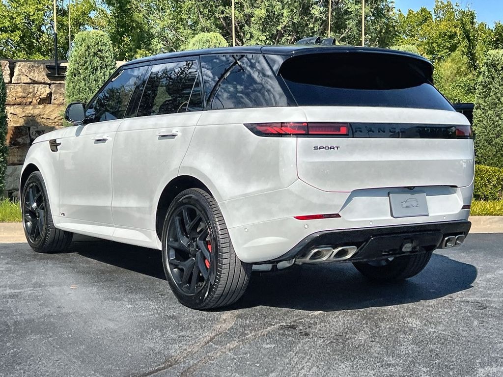New 2026 Land Rover Range Rover Sport Dynamic SE SUV