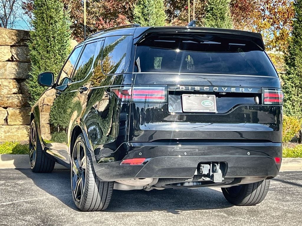 Certified 2024 Land Rover Discovery Dynamic SE SUV