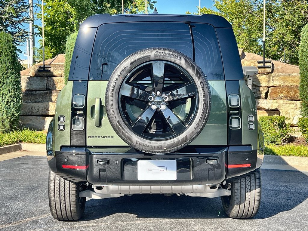 New 2026 Land Rover Defender 110 400PS X-Dynamic SE SUV