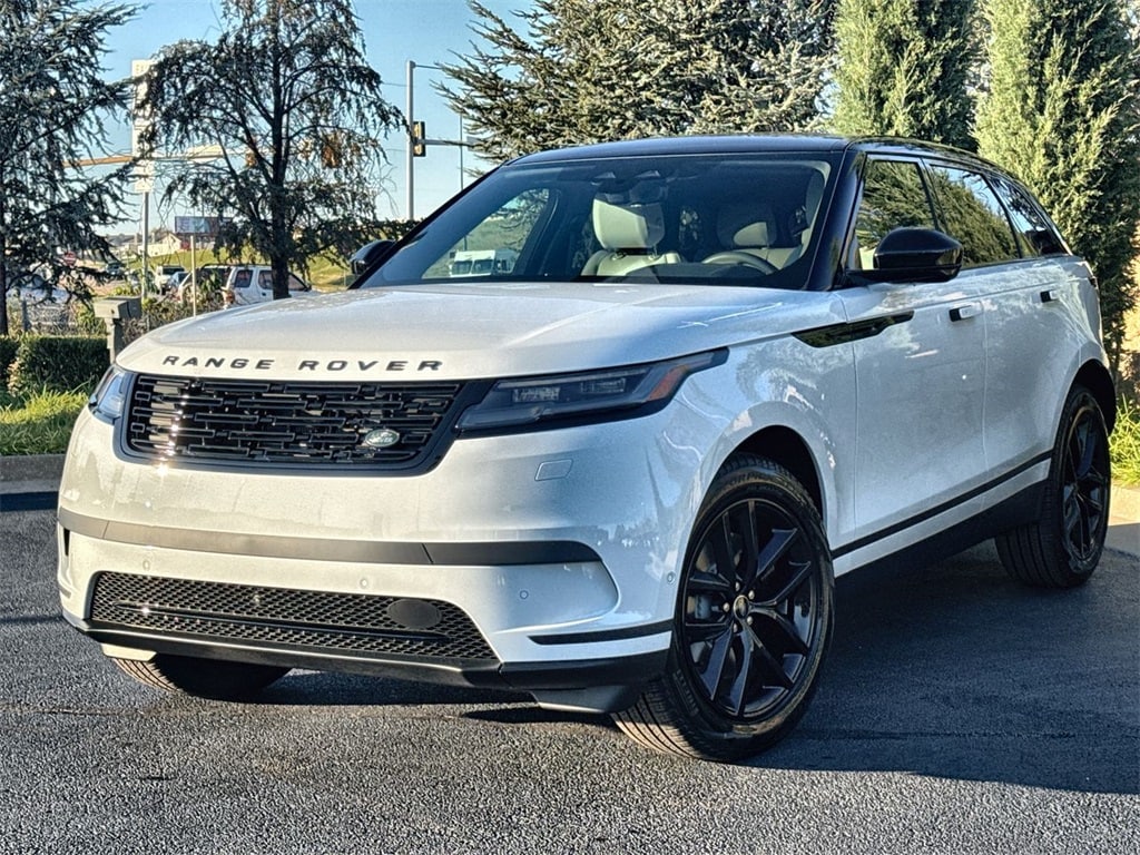 2026 Land Rover Range Rover Velar S's photo