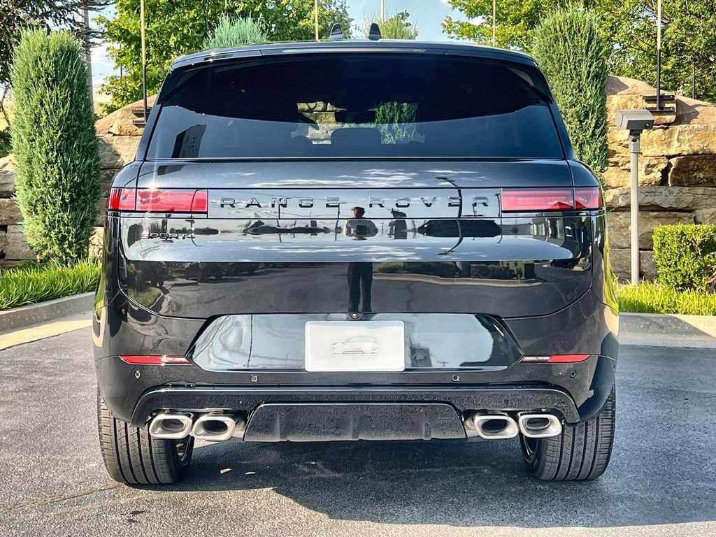 New 2026 Land Rover Range Rover Sport Dynamic SE SUV