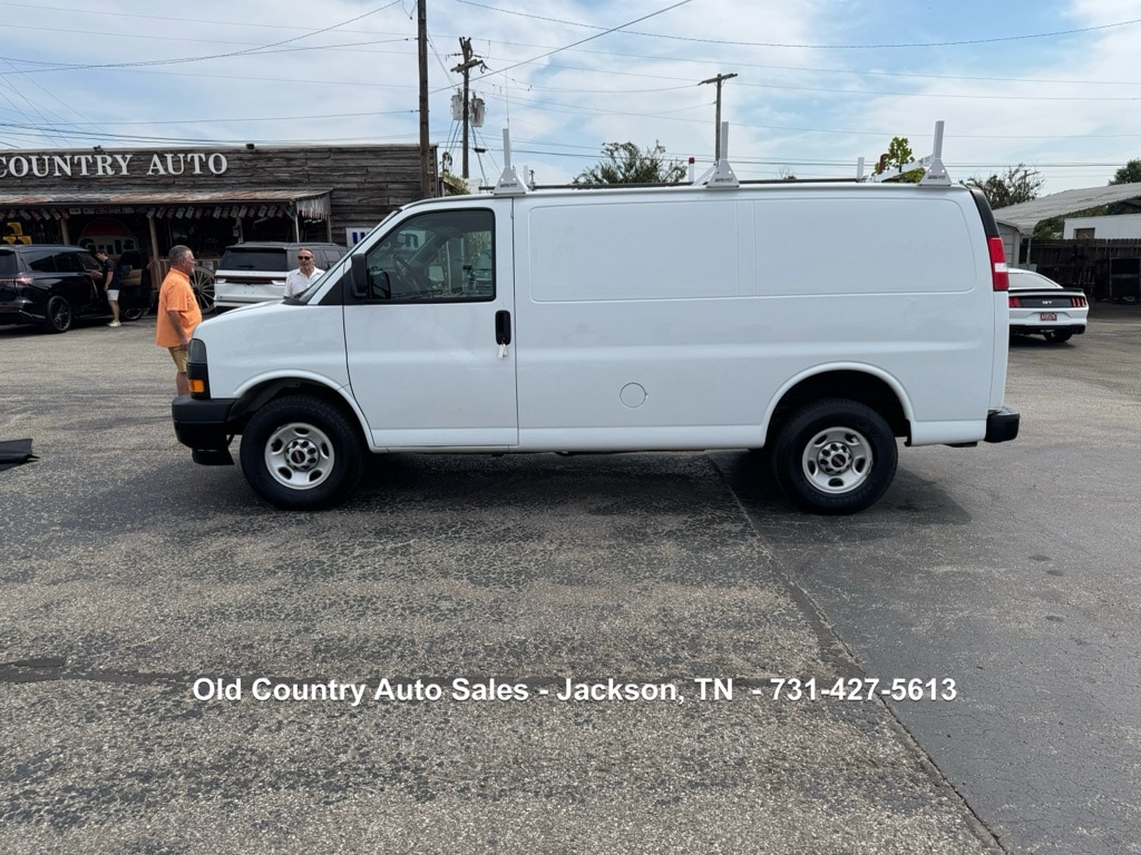 2020 GMC Savana Cargo