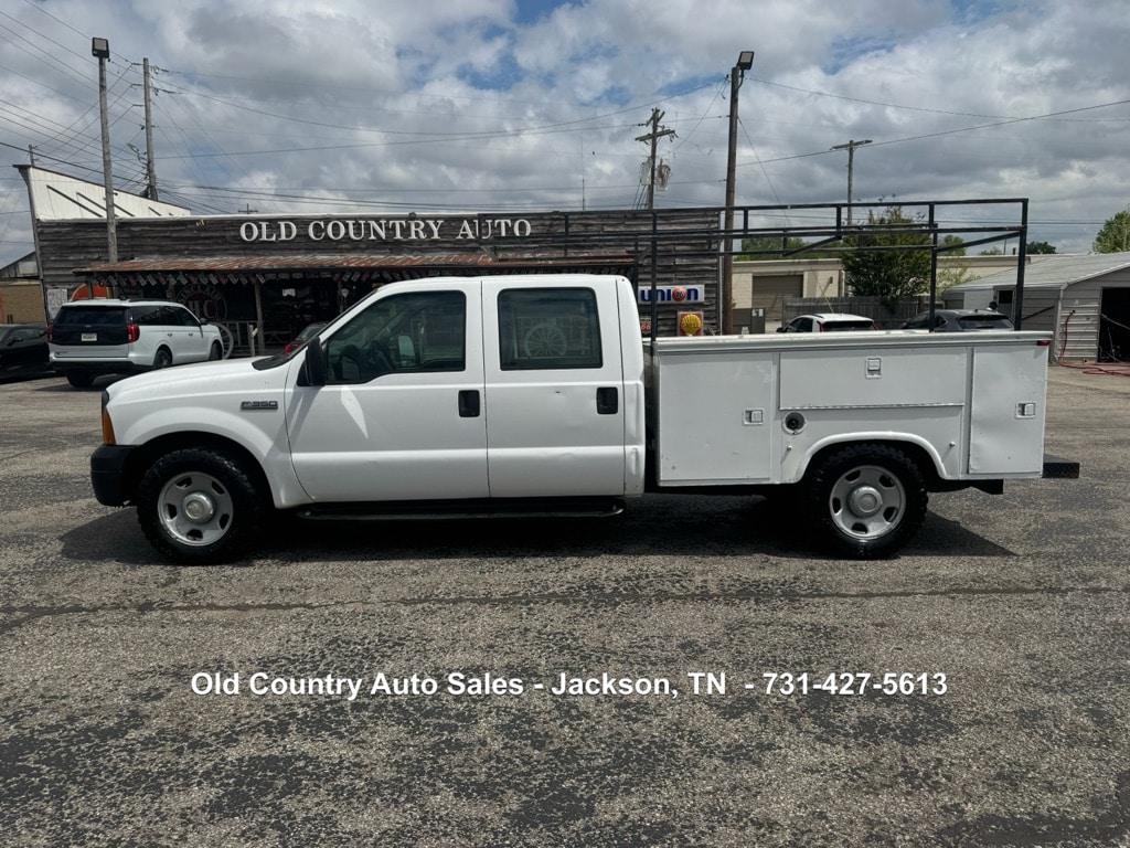Used 2005 Ford F350 SRW Super Duty Truck