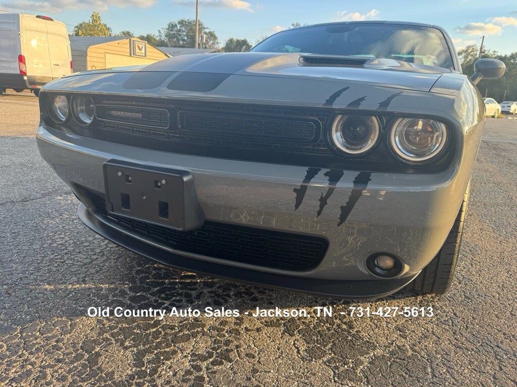2018 Dodge Challenger SXT photo 4