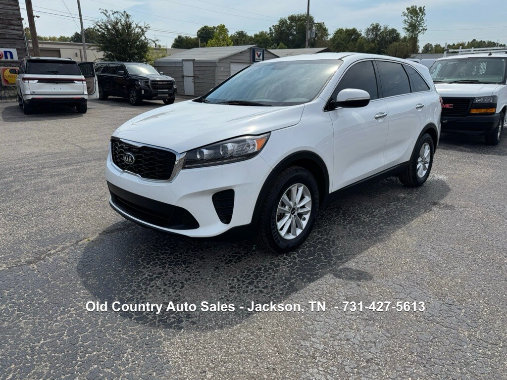 2020 Kia Sorento S photo 2