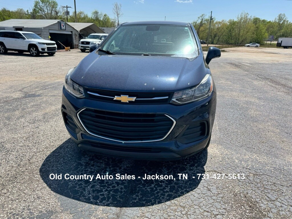 2019 Chevrolet Trax LS photo 3
