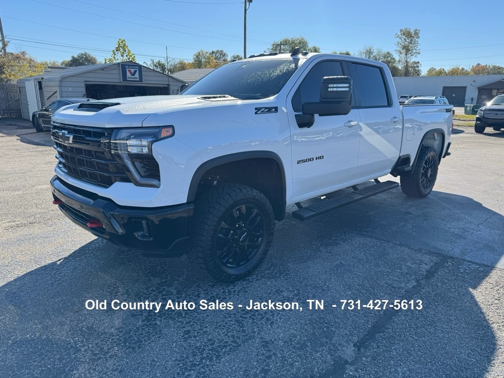 Used 2025 Chevrolet Silverado 2500H LT Pickup
