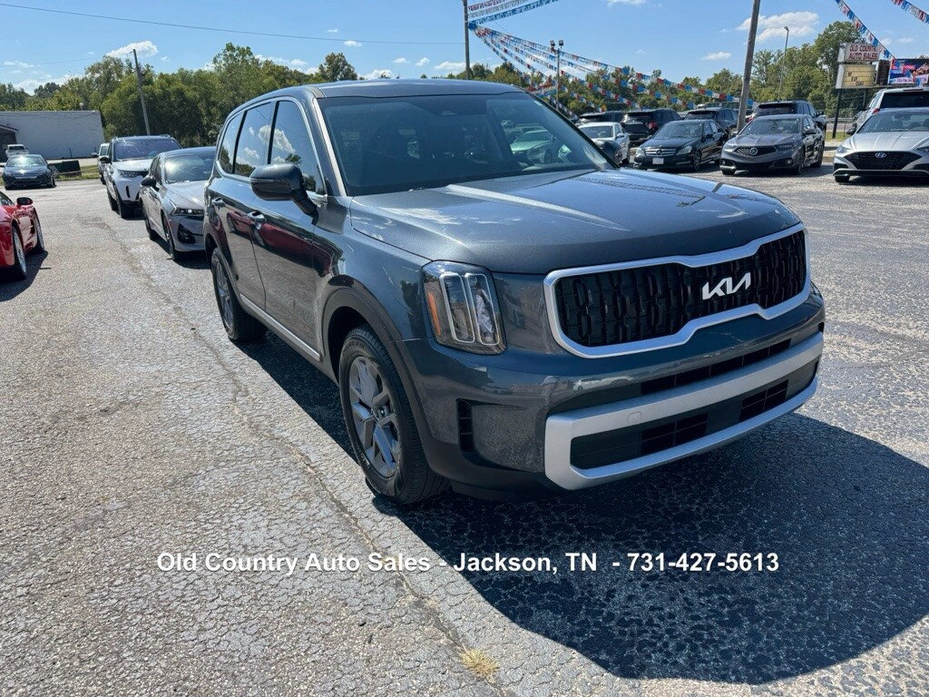 2024 Kia Telluride LX photo 4