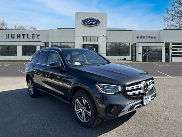 2021 Mercedes Benz GLC 300 photo 2