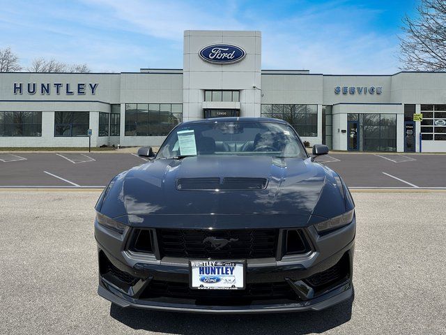 2024 Ford Mustang Dark Horse photo 2
