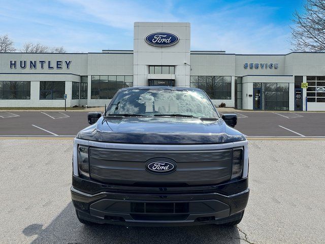 2024 Ford F-150 Lightning Lariat photo 2