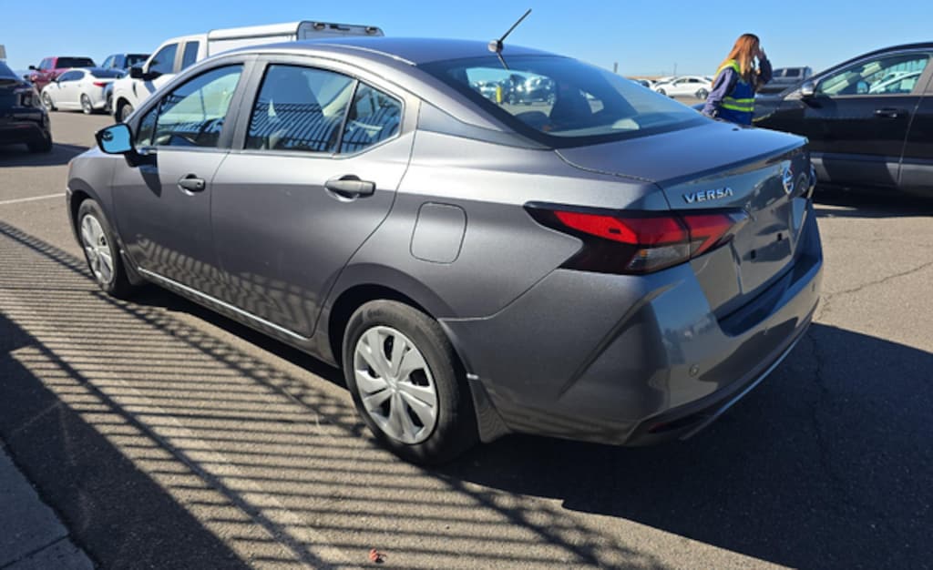 Used 2022 Nissan Versa 1.6 S Sedan