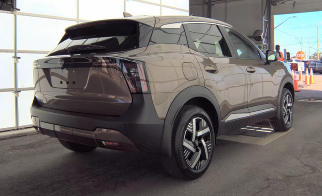 Used 2025 Nissan Kicks SV SUV