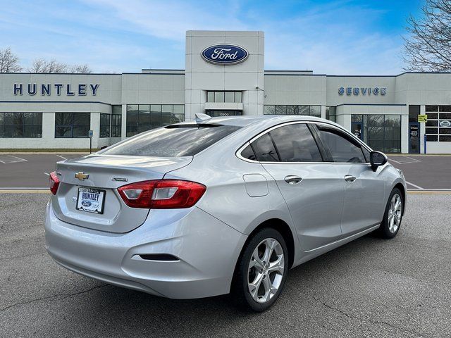 2017 Chevrolet Cruze Premier photo 3