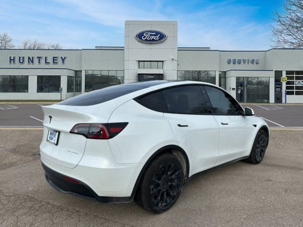 Used 2022 Tesla Model Y Long Range SUV
