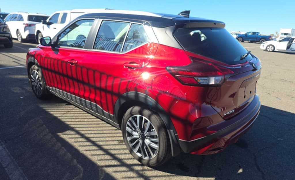 Used 2024 Nissan Kicks SV SUV