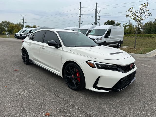 2024 Honda Civic Type R Hatchback photo 3