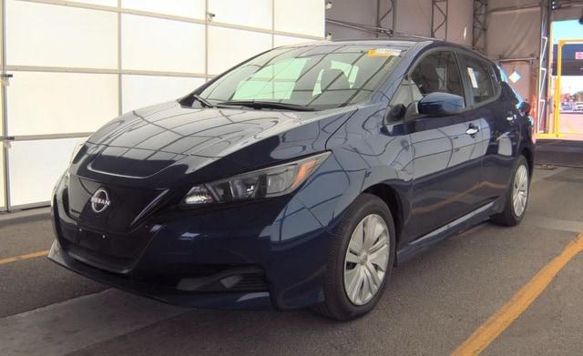 Used 2025 Nissan Leaf S with VIN 1N4AZ1BV2SC564149 for sale in Skokie, IL