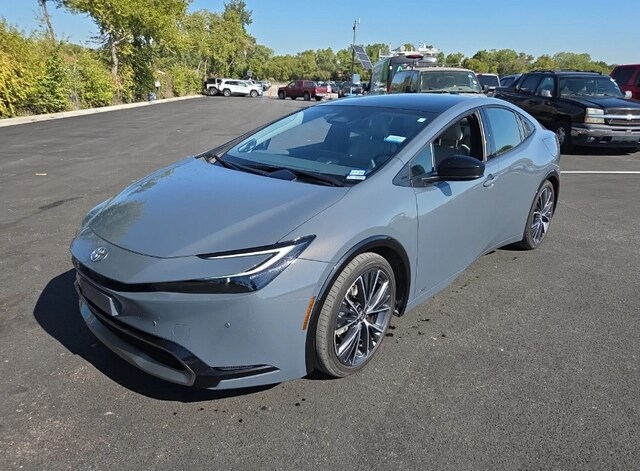 2024 Toyota Prius Limited photo 2