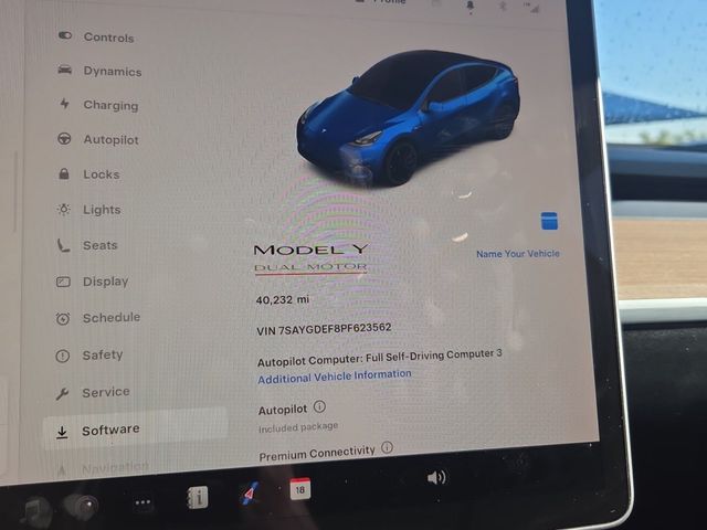 2023 Tesla Model Y Performance photo 3