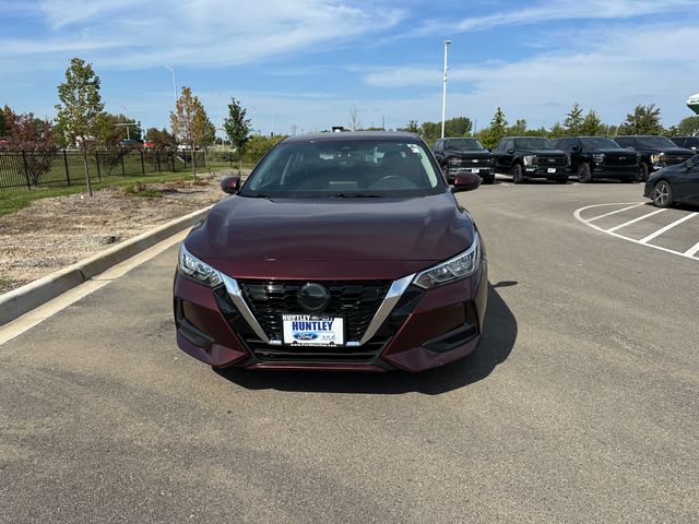 2022 Nissan Sentra SV photo 2