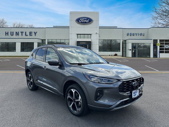2025 Ford Escape ST-Line Elite photo 2