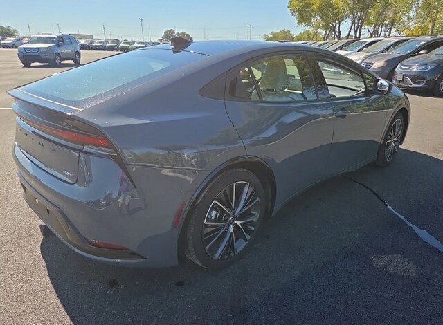 2024 Toyota Prius Limited photo 4