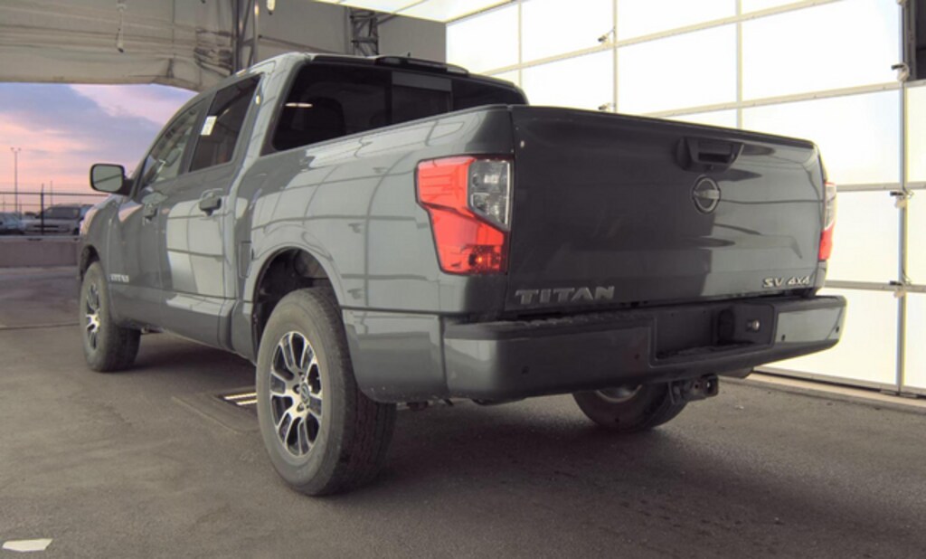 Used 2023 Nissan Titan SV Truck Crew Cab
