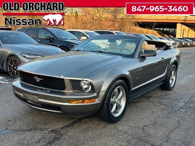 2005 Ford Mustang Deluxe's photo