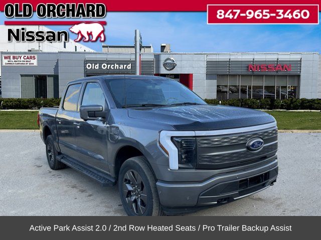2023 Ford F-150 Lightning Lariat photo 3