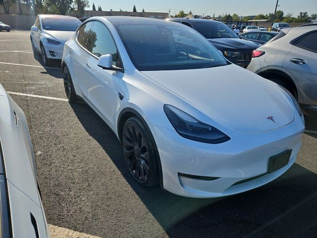 Used 2022 Tesla Model Y Performance with VIN 7SAYGDEF2NF346517 for sale in Skokie, IL