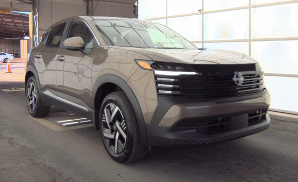 Used 2025 Nissan Kicks SV SUV