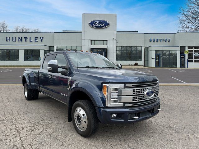 2019 Ford F-450 Platinum photo 3