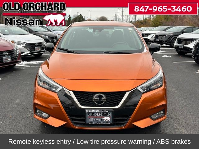 2021 Nissan Versa 1.6 SR photo 2