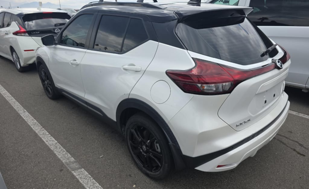 Used 2021 Nissan Kicks SR SUV