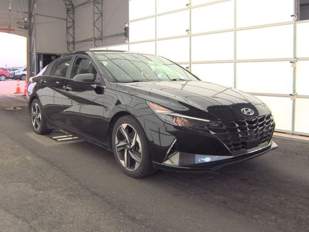Used 2022 Hyundai Elantra SEL Sedan
