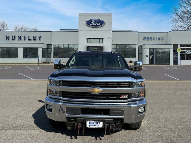 2015 Chevrolet Silverado 2500HD LTZ photo 2
