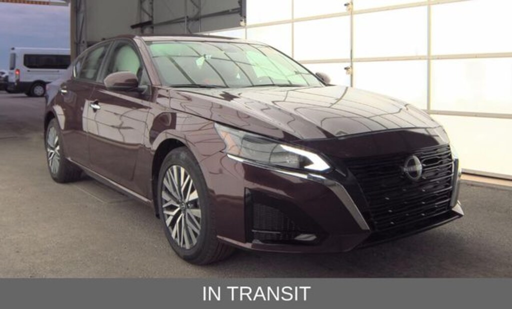 Used 2023 Nissan Altima 2.5 SV Sedan