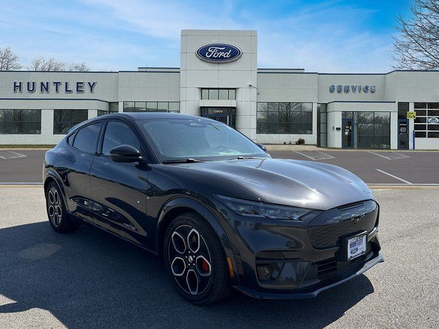 2022 Ford Mustang Mach-E GT photo 3