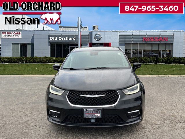 2022 Chrysler Pacifica Hybrid Touring L photo 2