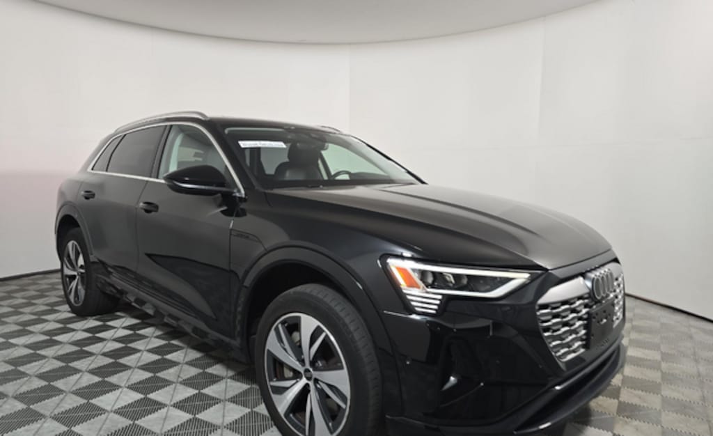 Used 2024 Audi Q8 e-tron Premium Plus SUV