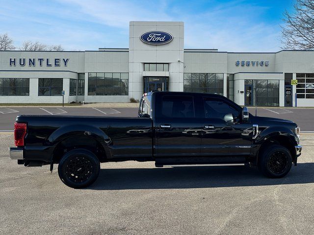 2022 Ford F-350 Lariat photo 3