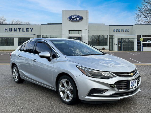 2017 Chevrolet Cruze Premier photo 2