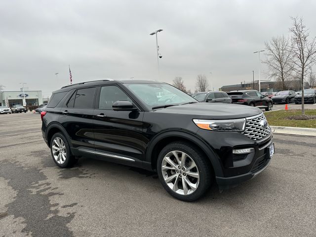 2022 Ford Explorer Platinum photo 2