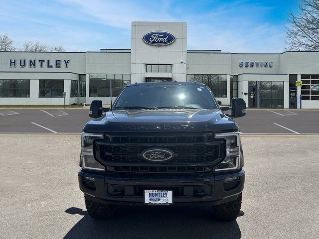 2022 Ford F-250 Lariat photo 2