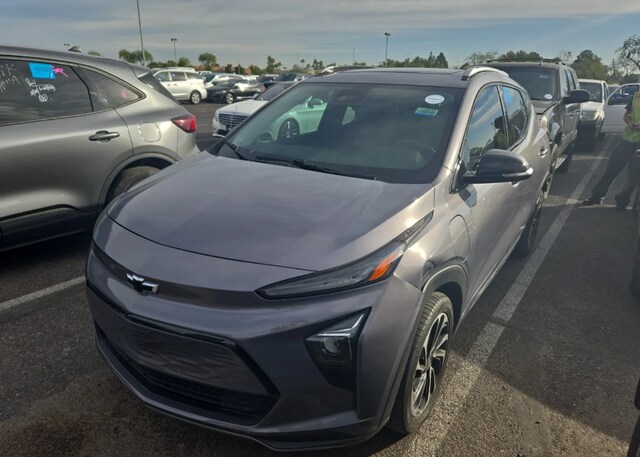 2022 Chevrolet Bolt EUV Premier photo 2