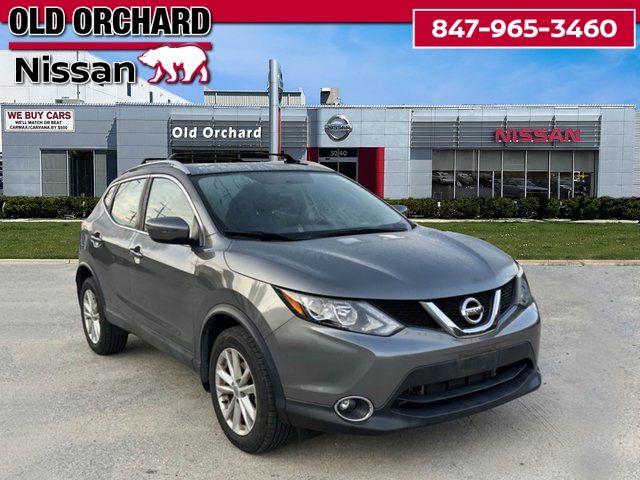 2018 Nissan Rogue Sport SV photo 2