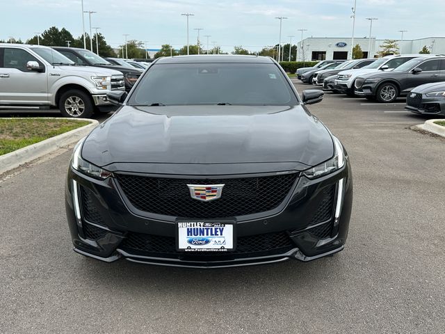 2024 Cadillac CT5 V photo 2