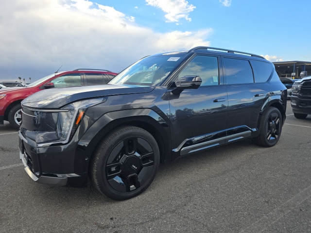 Used 2024 Kia Ev9 GT-Line with VIN KNDAEFS57R6023951 for sale in Skokie, IL