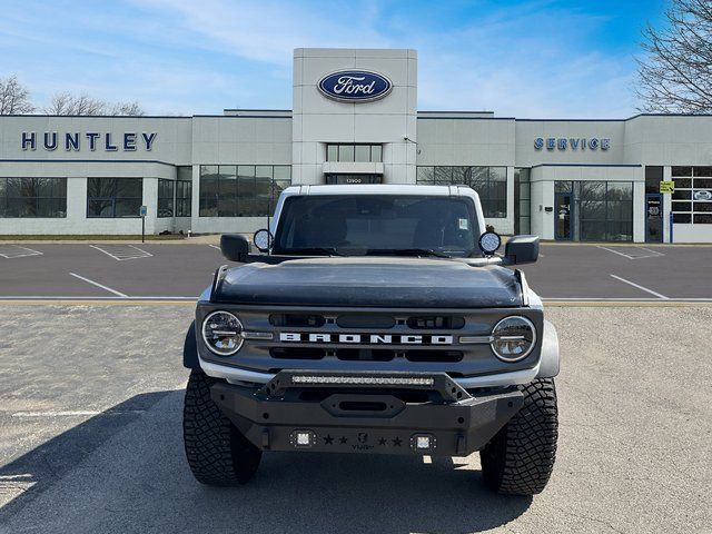 2022 Ford Bronco Big Bend photo 2